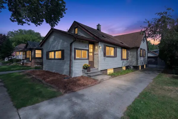 2022 Hampton Road, GrossePointe, MI 48236