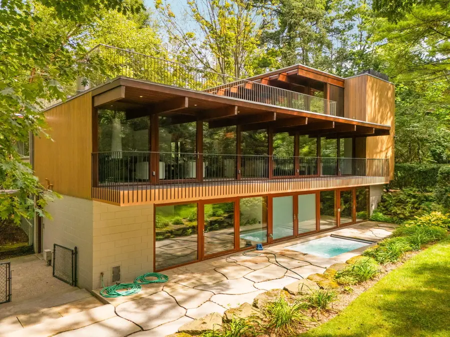 1030 Spruce Drive, Ann Arbor, MI 48104 - #2