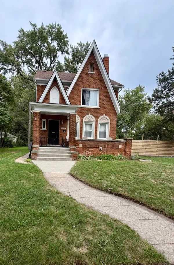 18988 Pennington Drive, Detroit, MI 48221