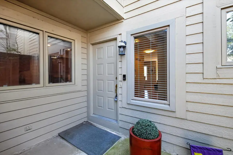 117 Ponds View Drive, Ann Arbor, MI 48103 - #3
