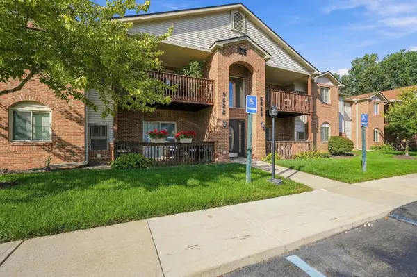 9634 Sawgrass Court Building: 25 Unit: 7, Unknown, MI 48111