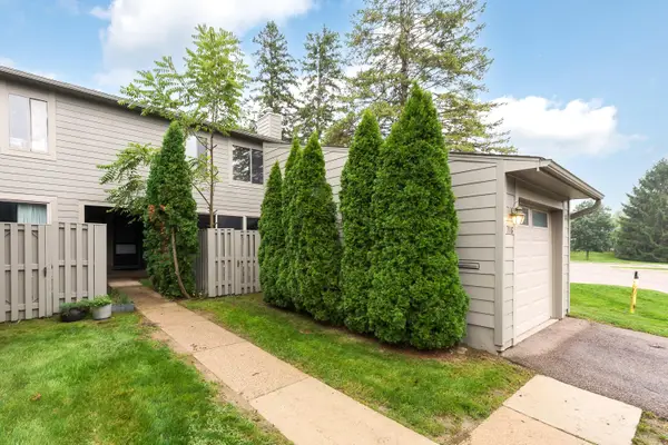 718 Watersedge Drive, AnnArbor, MI 48105