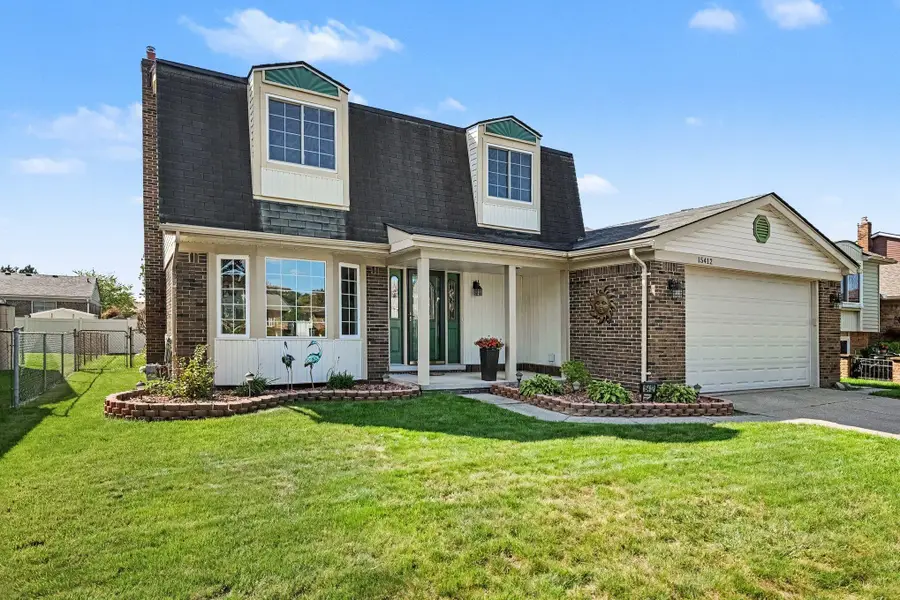 15412 Dominic Street, Clinton, MI 48038 - #3