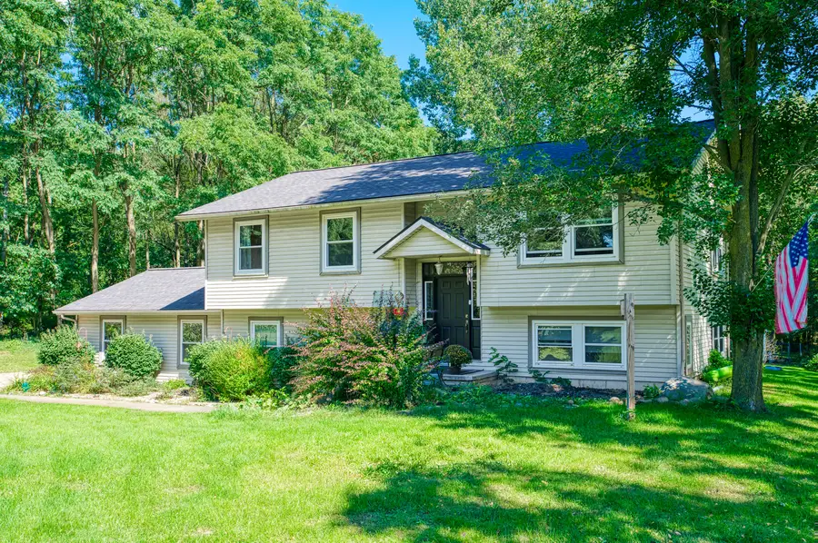 7375 Moeckel Road, Waterloo, MI 49240 - #2