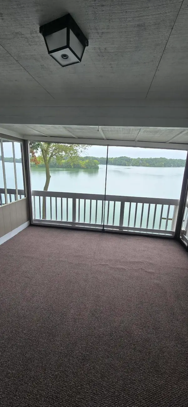 1731 Cliffs Landing Unit: 202, Ypsilanti, MI 48198
