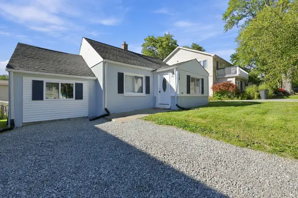 118 Dekalb Street, WalledLake, MI 48390