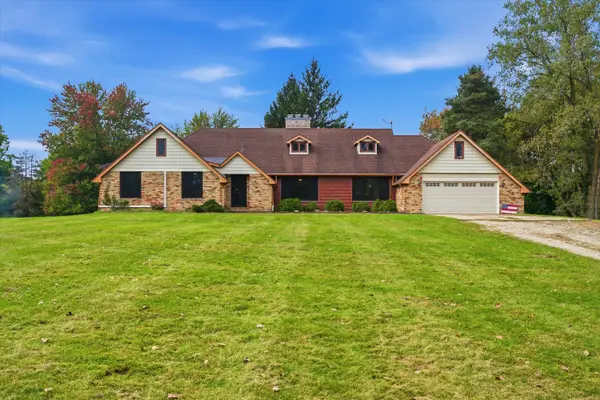 9112 E Miller Road, Durand, MI 48429