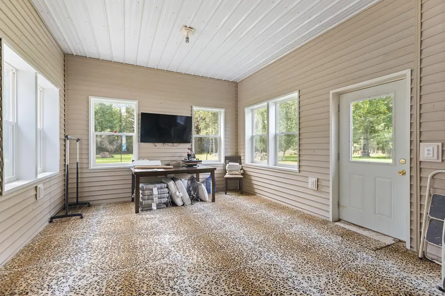 6530 S Jackson Road, Jackson, MI 49201 - #3