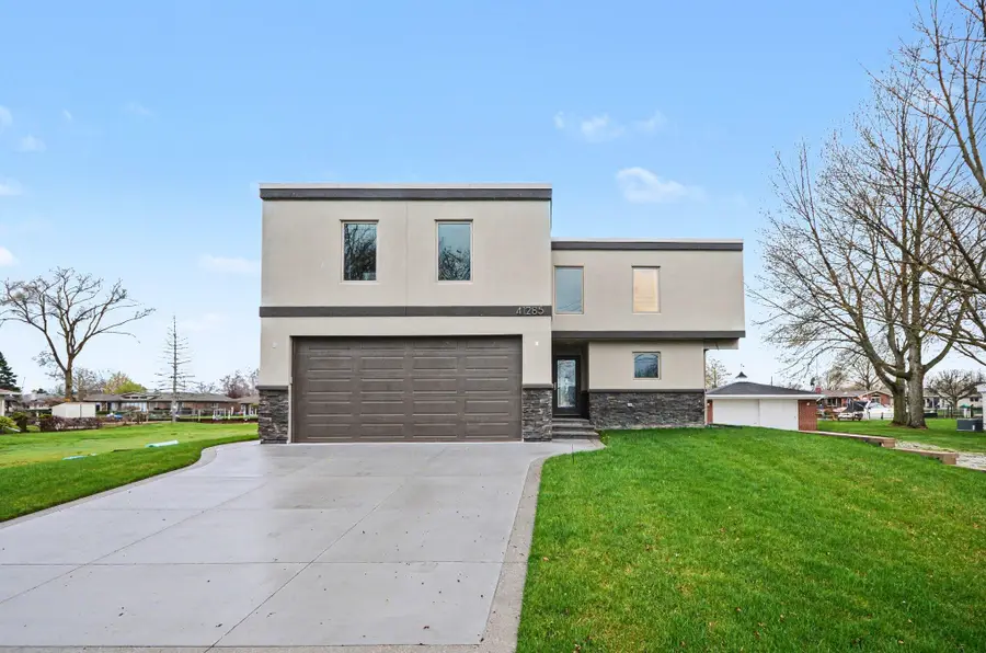 41285 Belvidere Street, Harrison, MI 48045 - #2
