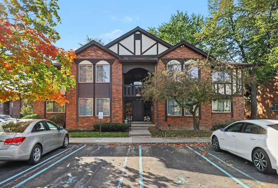 29233 Wellington Court Unit: 61, Southfield, MI 48034 - #2