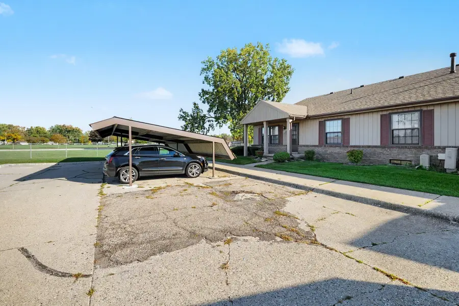 24028 Greenhill Road Unit: 59, Warren, MI 48091 - #3