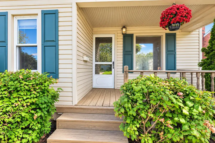 22011 Elizabeth Street, Saint Clair Shores, MI 48080 - #3