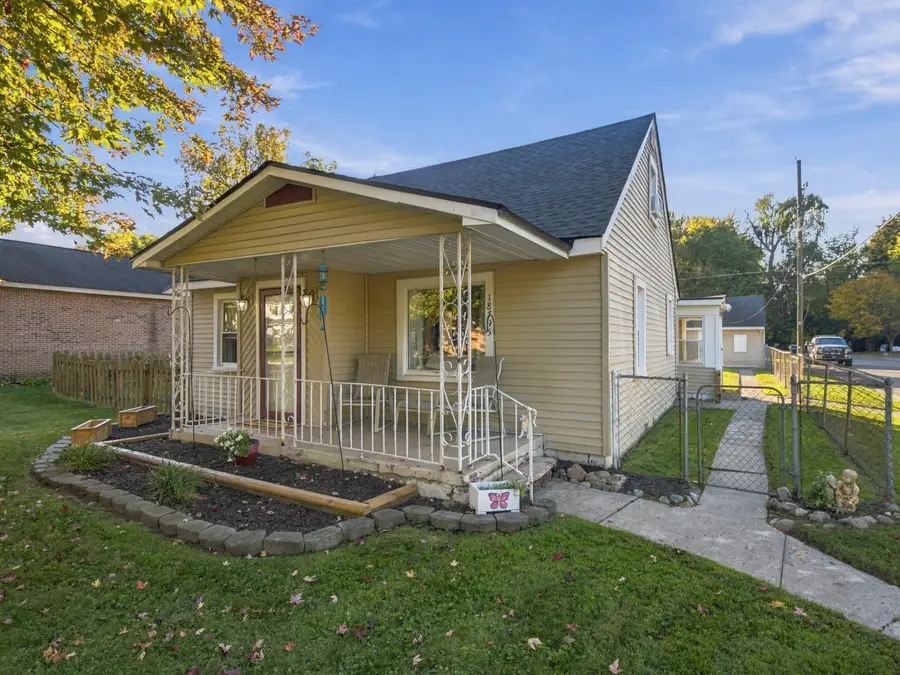 18795 Lathers Street, Livonia, MI 48152 - #2