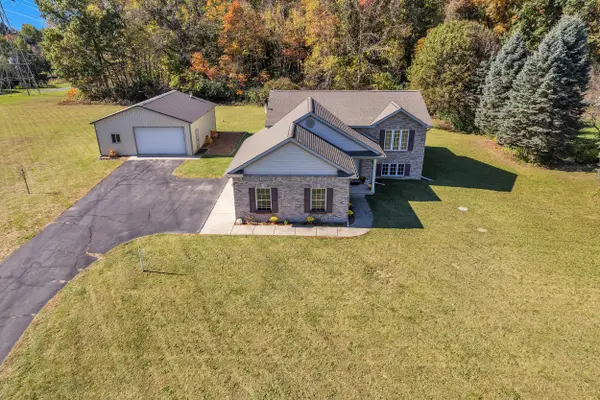 8970 High Creek Court, Saline, MI 48176