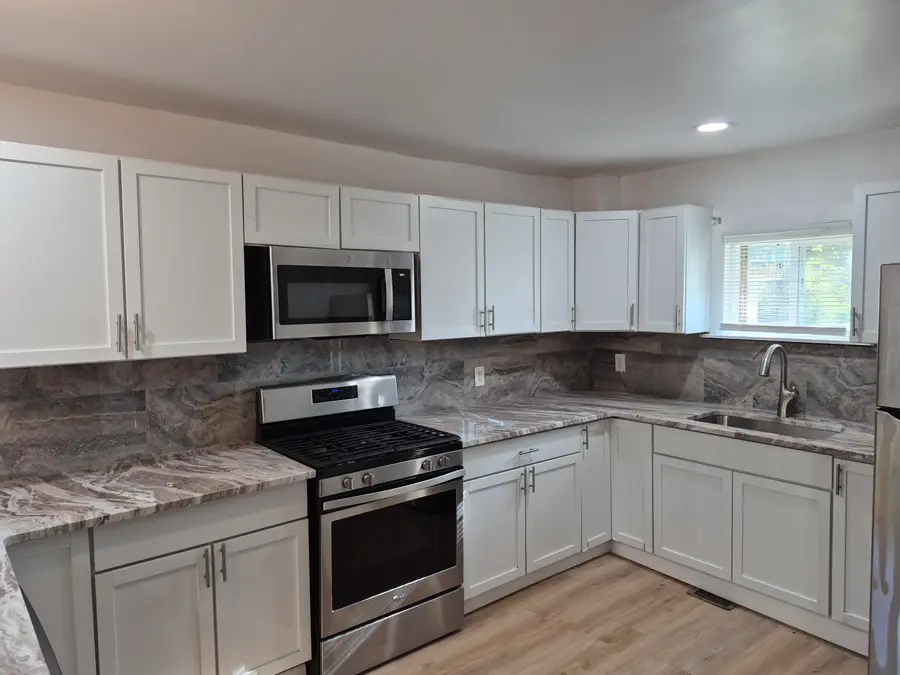 21004 Reimanville Avenue, Ferndale, MI 48220 - #3