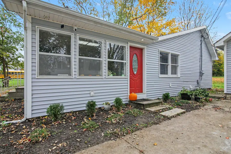 1410 Rowena Lane, Jackson, MI 49202 - #3