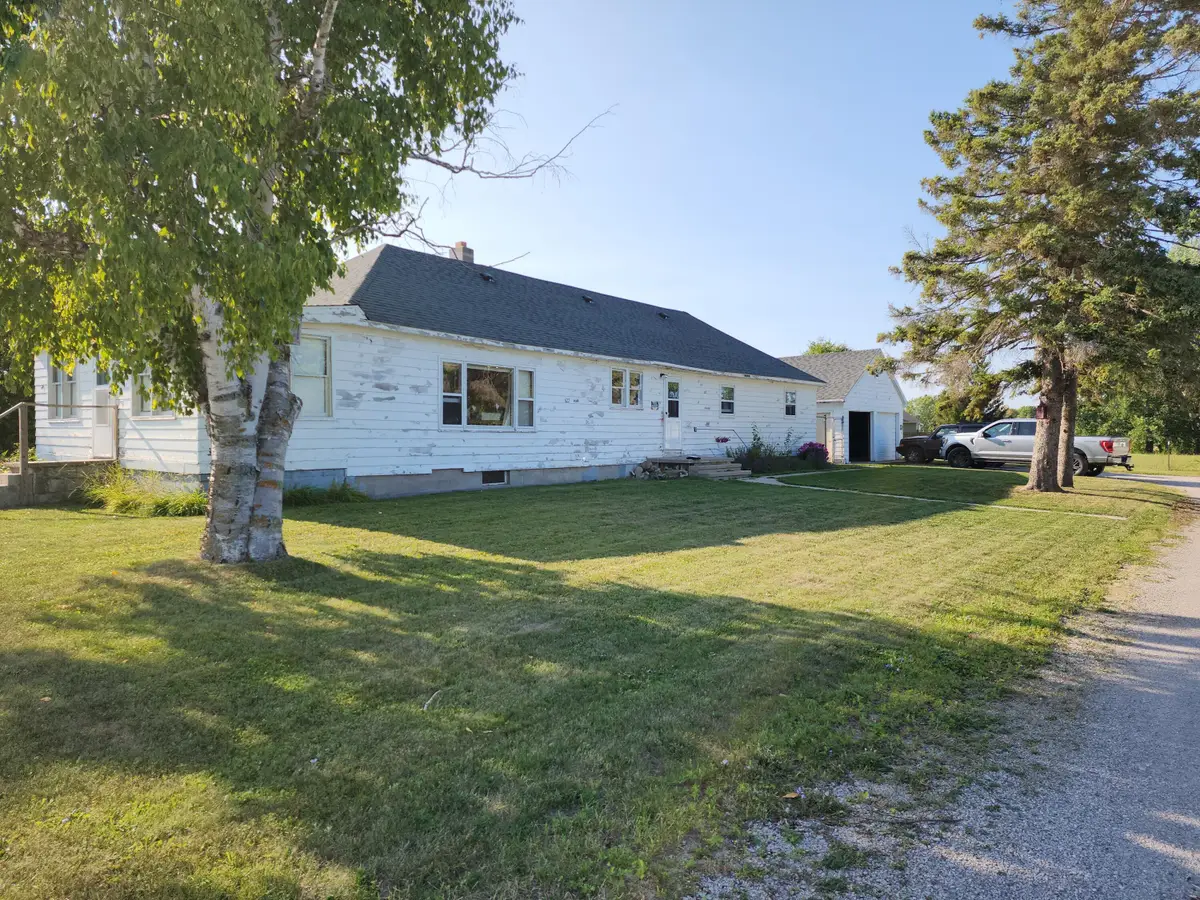622 W Lincoln Avenue, Cheboygan, MI 49721 - #1