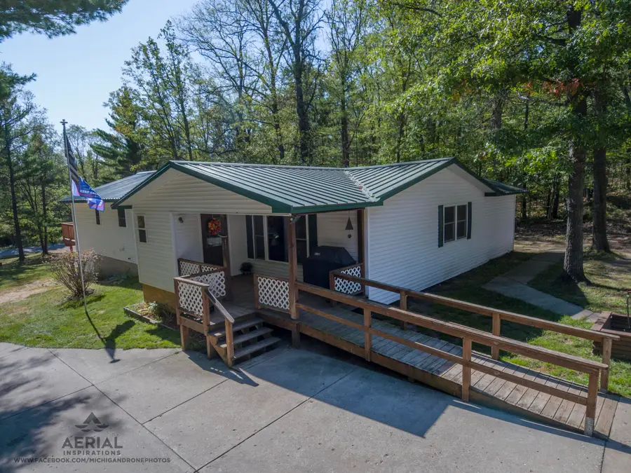 1941 High Road, Roscommon, MI 48653 - Image #2