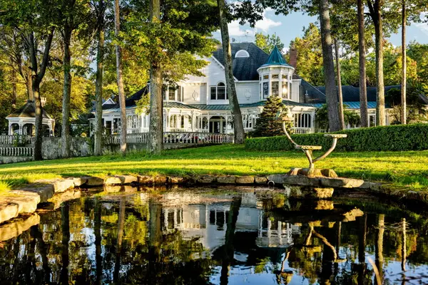 3063 Red Pine Point Drive, Indian River, MI 49749