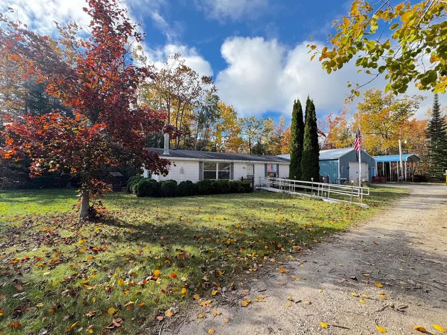 10285 Scanlon Drive, Cheboygan, MI 49721 - Image #2