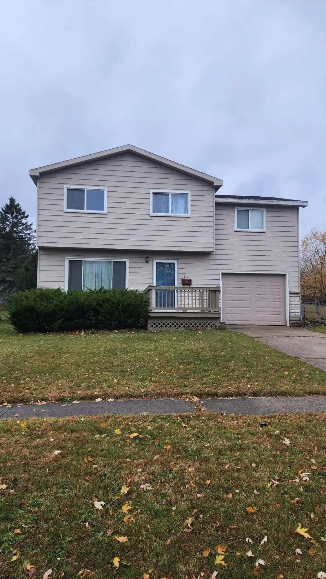 411 Ottawa Drive, Oscoda, MI 48750 - Image #1