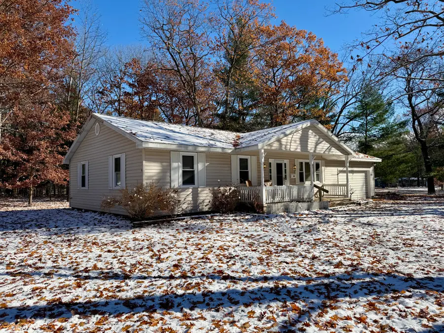 105 Northern Oaks Drive, Houghton Lake, MI 48629 - Image #3