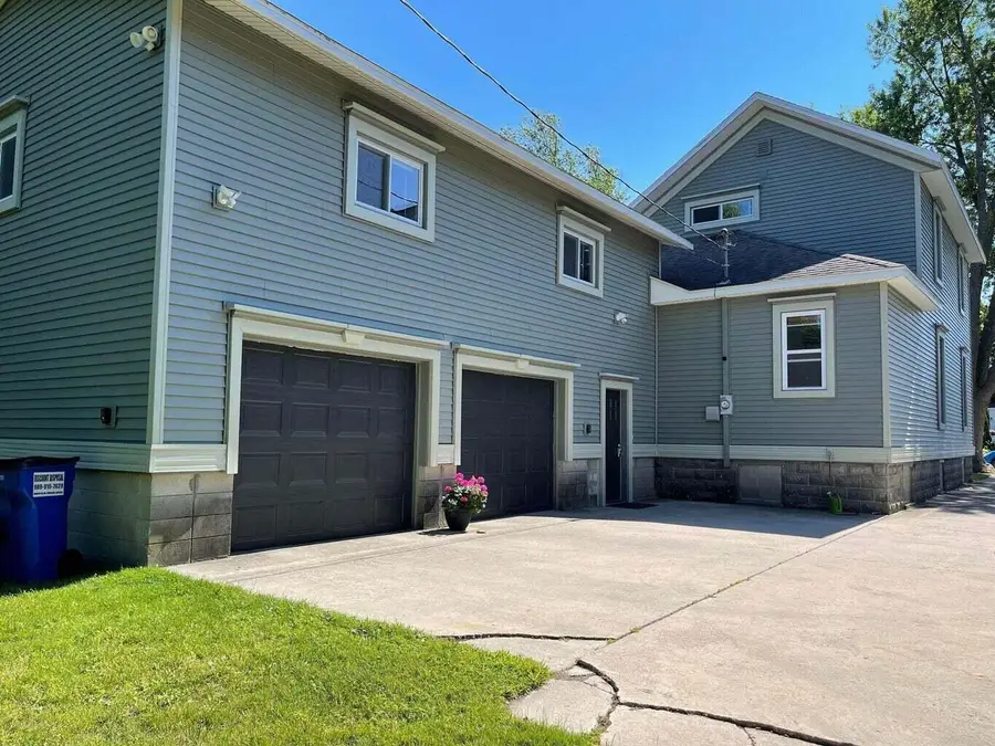 137 W Lewis Street, Alpena, MI 49707 - Image #2