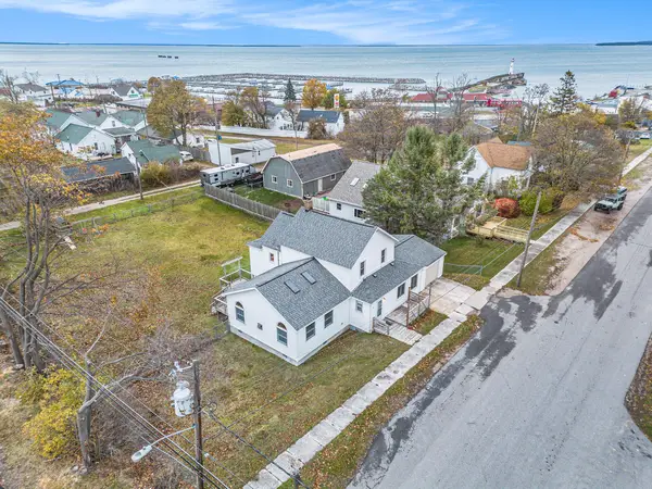 199 High Street, St. Ignace, MI 49781