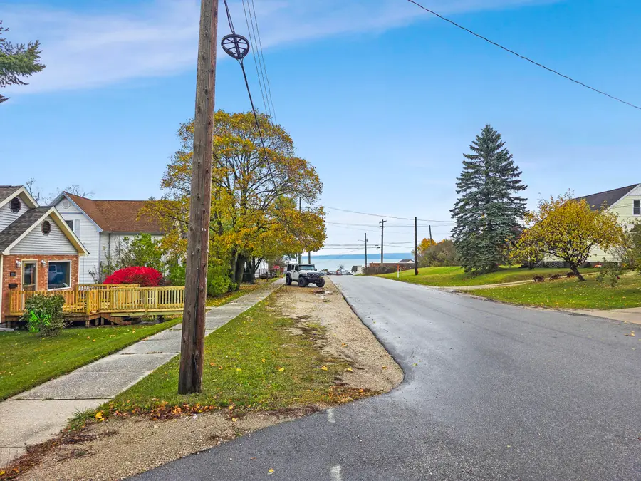 199 High Street, Saint Ignace, MI 49781 - Image #3