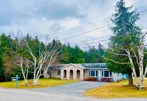 198 W Spruce Street, St. Ignace, MI 49781