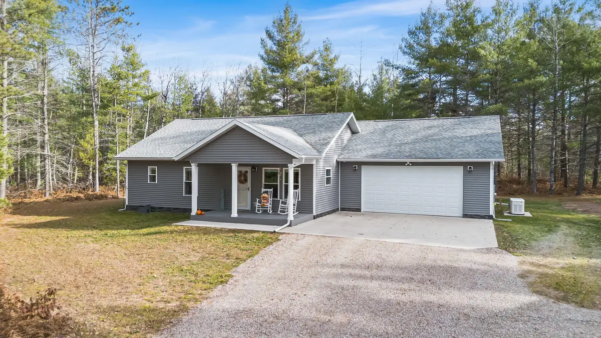 4916 Villas Avenue, Frederic, MI 49733 - Image #1