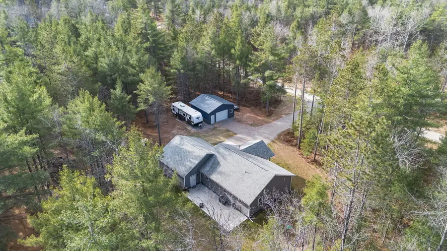 4916 Villas Avenue, Frederic, MI 49733 - Image #2