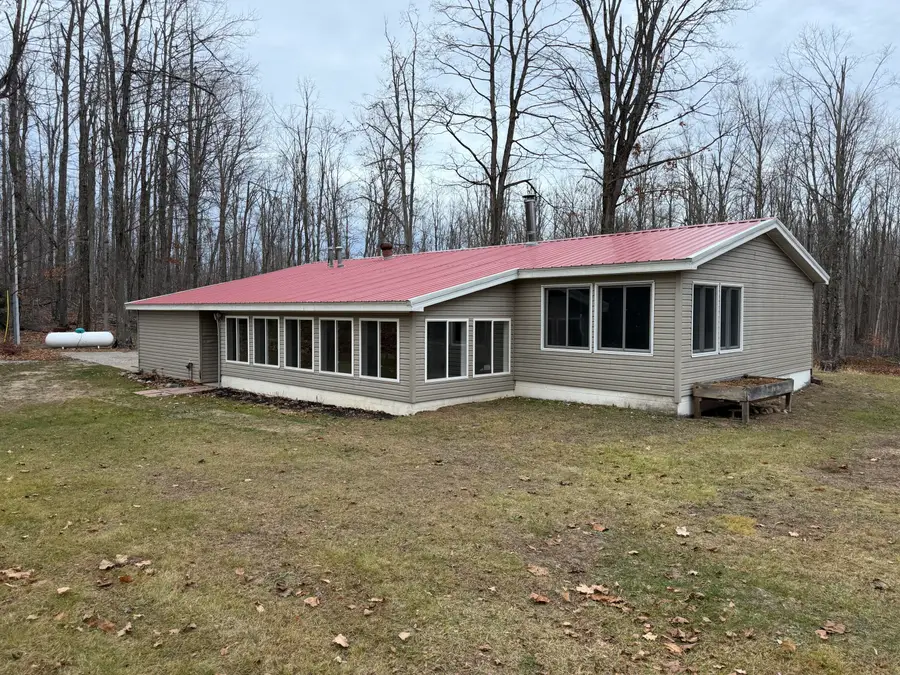 765 Mcgregor Road, Vanderbilt, MI 49795 - Image #2