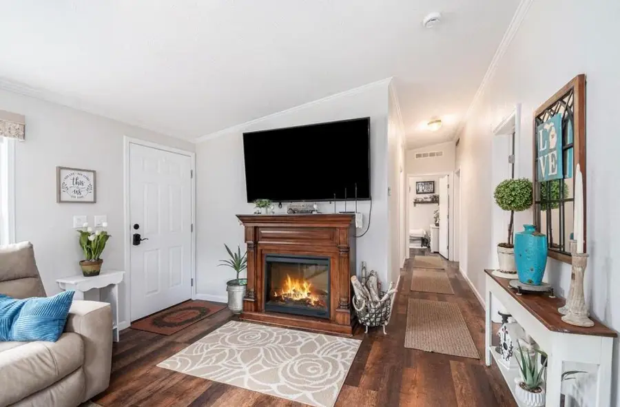 128 Maple Bluff Avenue, Prudenville, MI 48651 - Image #2