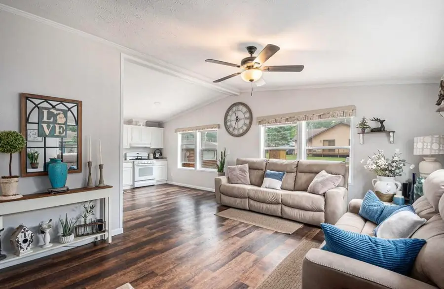 128 Maple Bluff Avenue, Prudenville, MI 48651 - Image #3