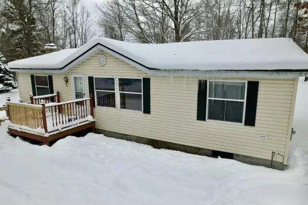 8878 Dennis Lane, Gaylord, MI 49735