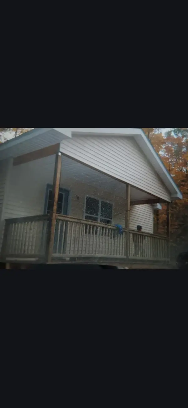 4320 Spirit Drive, Indian River, MI 49749