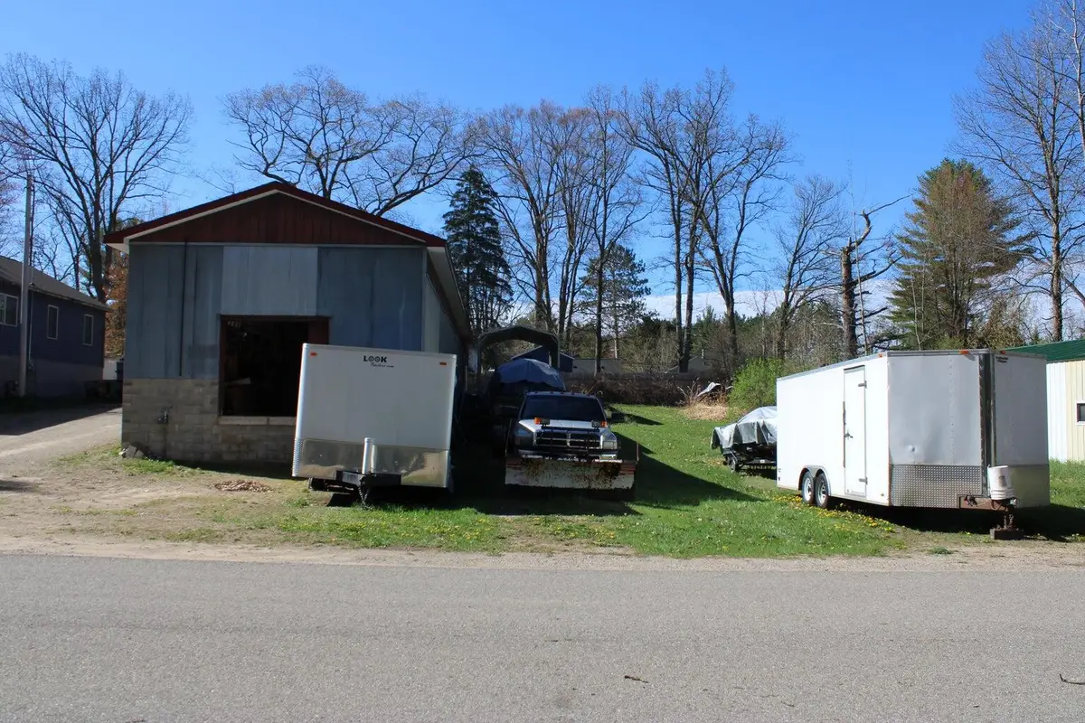 317 Cherry Street, Houghton Lake, MI 48629 - Image #1