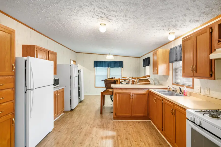 404 W Etherington Street, Mackinaw City, MI 49701 - Image #3