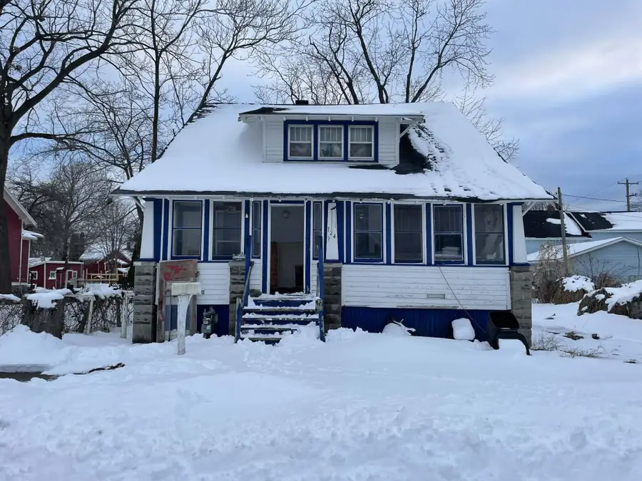 124 W Alfred Street, Alpena, MI 49707 - Image #2