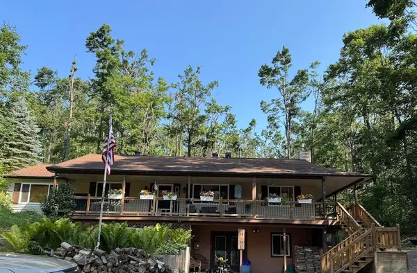 1720 Wildwood Trail, Vanderbilt, MI 49795