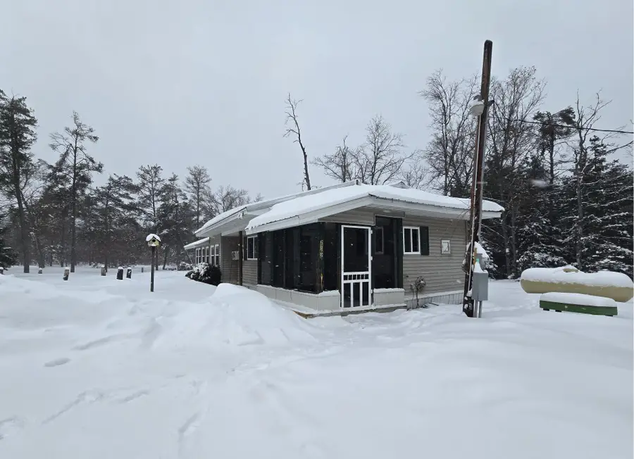 2762 S Horseshoe Trail, Grayling, MI 49738 - Image #2