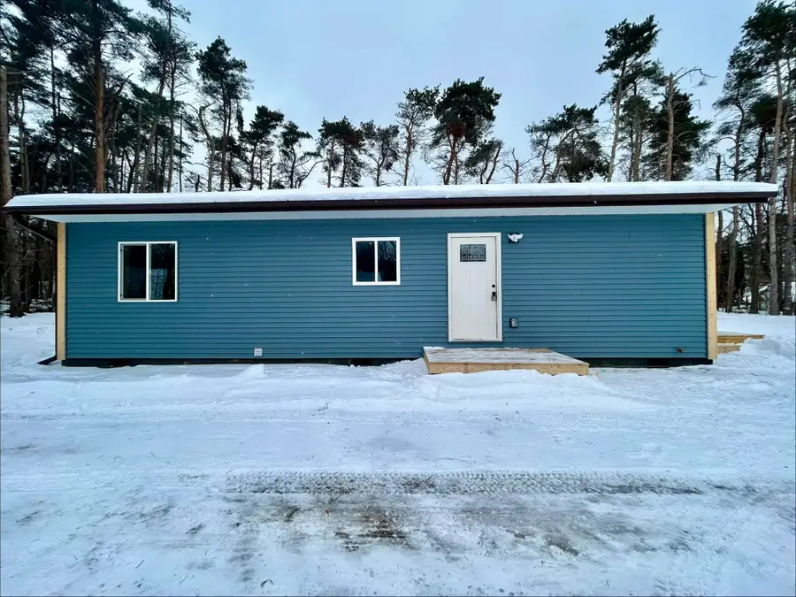 6680 Bay Shore West Drive, Charlevoix, MI 49720 - Image #2