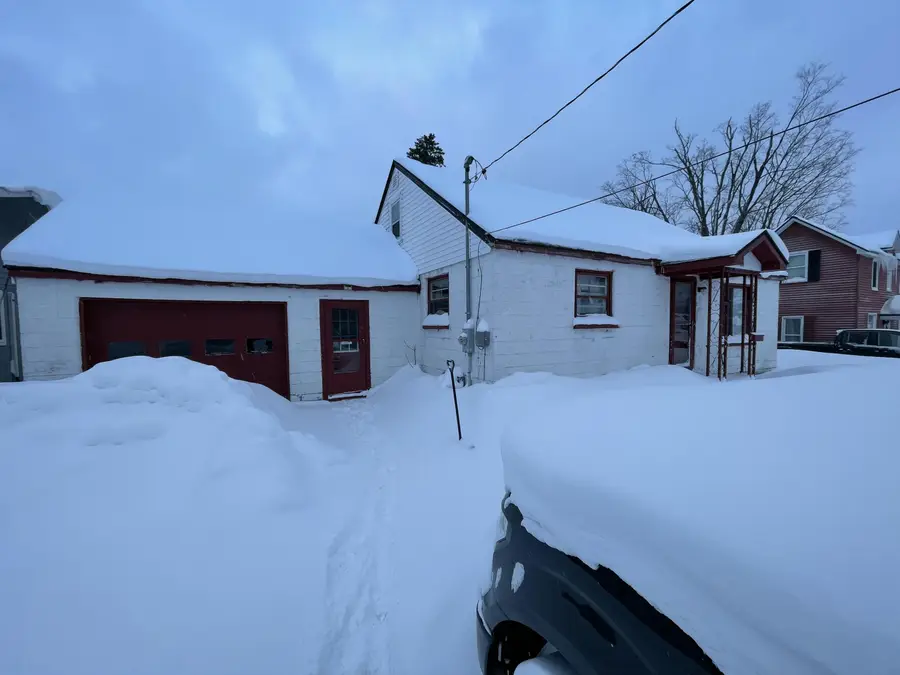 329 E Second Street, Gaylord, MI 49735 - #2