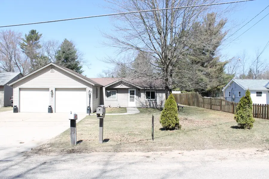 10413 Washington Street, Saint Helen, MI 48656 - #2