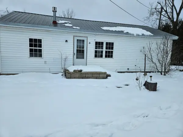 1135 W 1st Street, Cheboygan, MI 49721