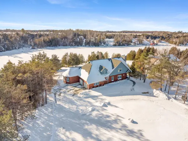 8585 Swan Pointe Drive, Cheboygan, MI 49721