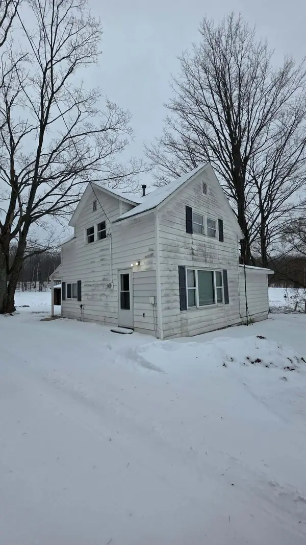 1391 W M-72 Highway, Barton City, MI 48705