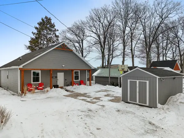 3948 W Houghton Lake Drive, Houghton Lake, MI 48629