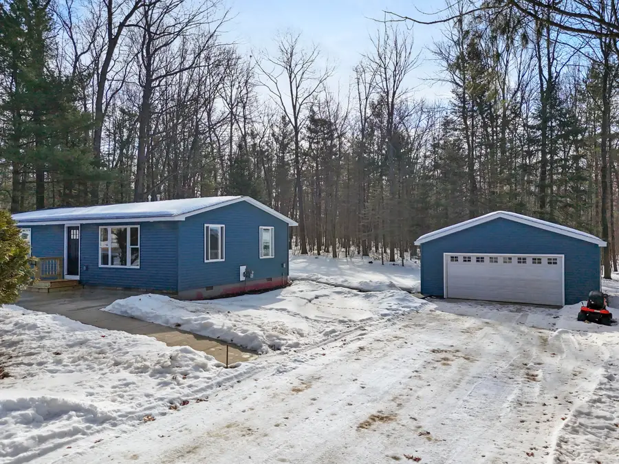 6803 Danes Drive, Houghton Lake, MI 48629 - #3